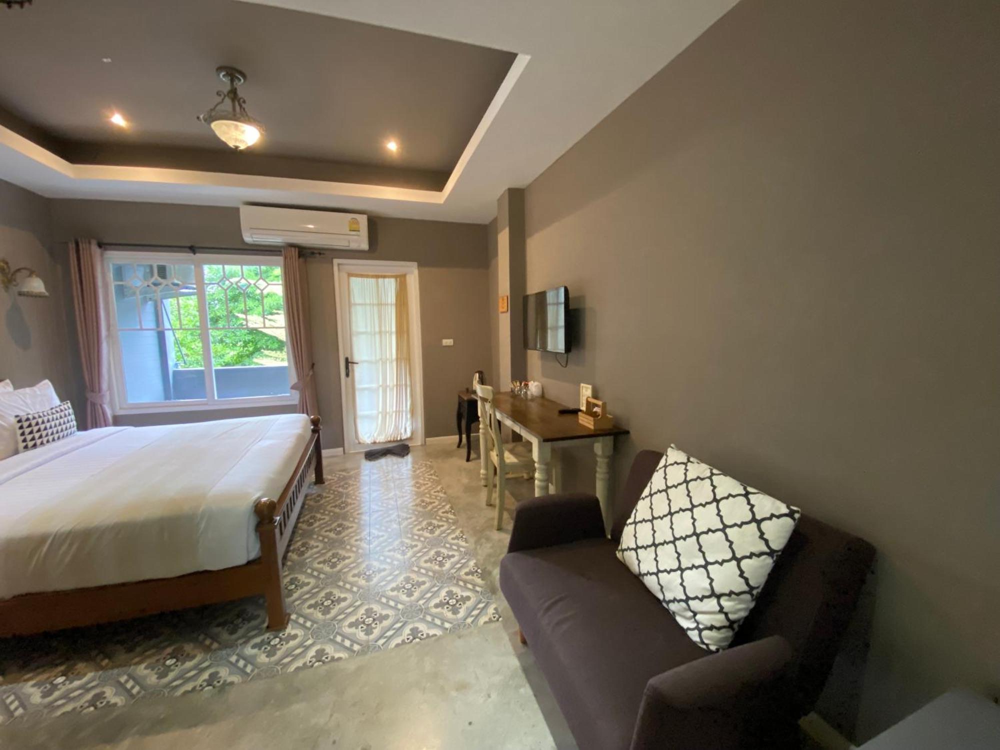 Perennial Resort Nai Yang Room photo